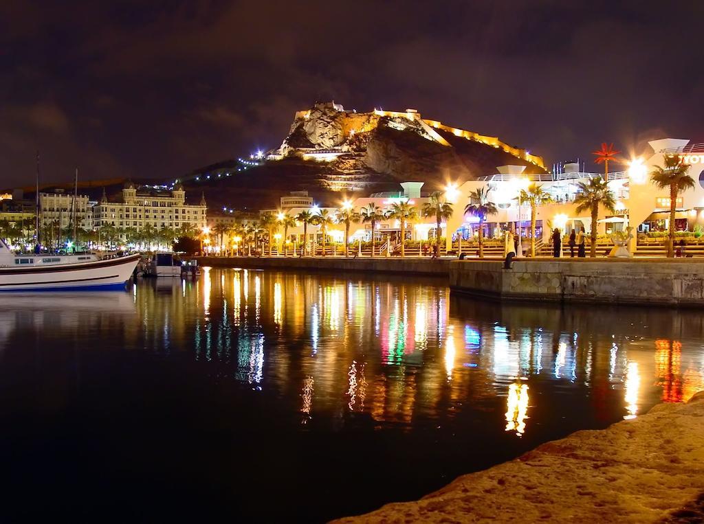 Beach & Urban Attic Alicante Oda fotoğraf